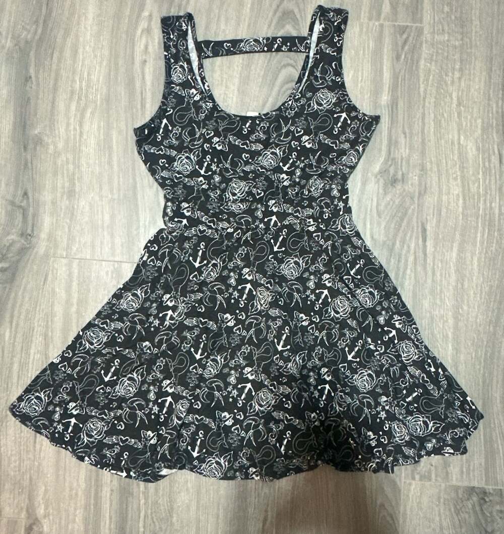 Hot Topic Tattoo Print Dress Size LG Black White Skater Dress